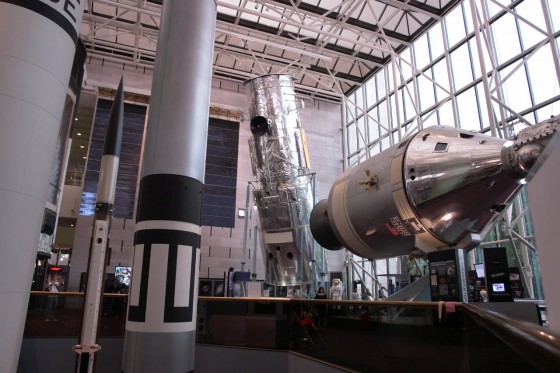 Hubble Test Telescop & Apollo-Soyuz Test Project